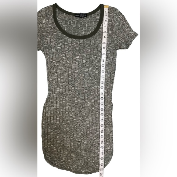 American Dream Olive Heather Curved Split Hem Tunic Shirt Size XSmall Juniors - Picture 5 of 6